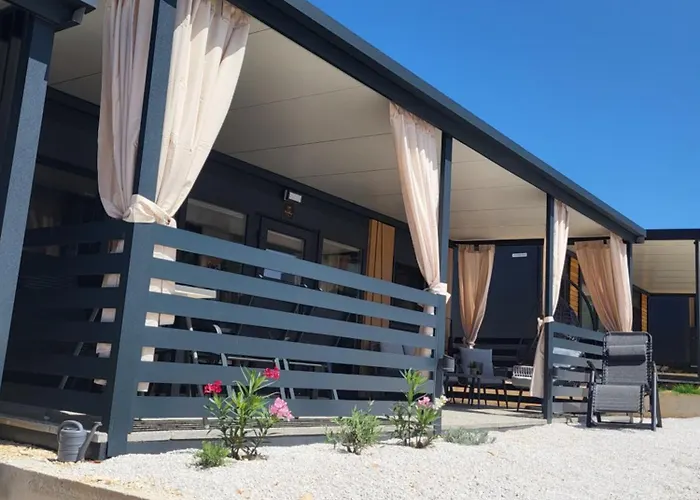 Vikendica Maska Sveti Filip i Jakov